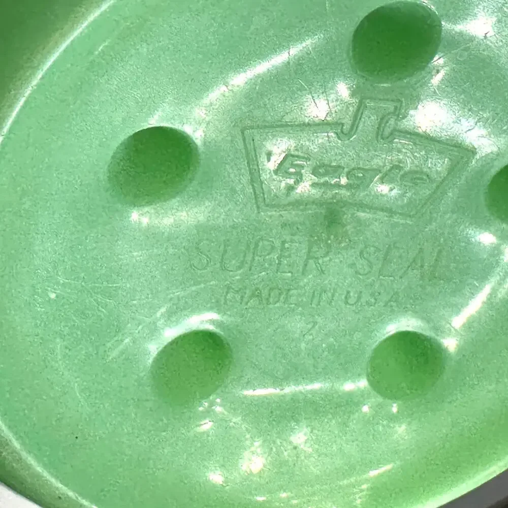 Vintage Jadite Green Lettuce Crisper Bowl Eagle Super Seal w Tupperware Lid USA